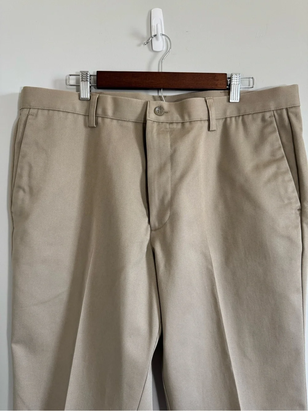 Docker’s Flat Front Classic Fit Men’s  Khaki Dress Pants - Size 40x29